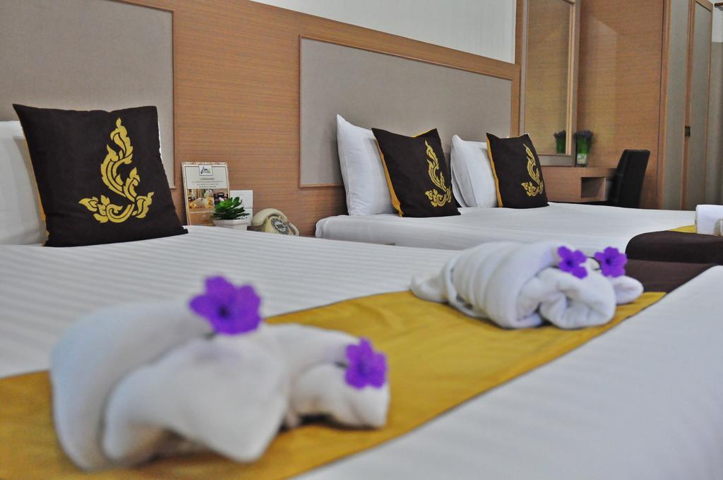 111 Resort & Spa Ban Tha Ramat Extérieur photo